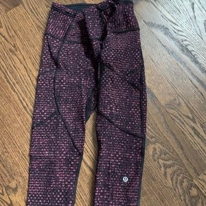 Lululemon cropped leggings